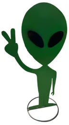 32" Alien