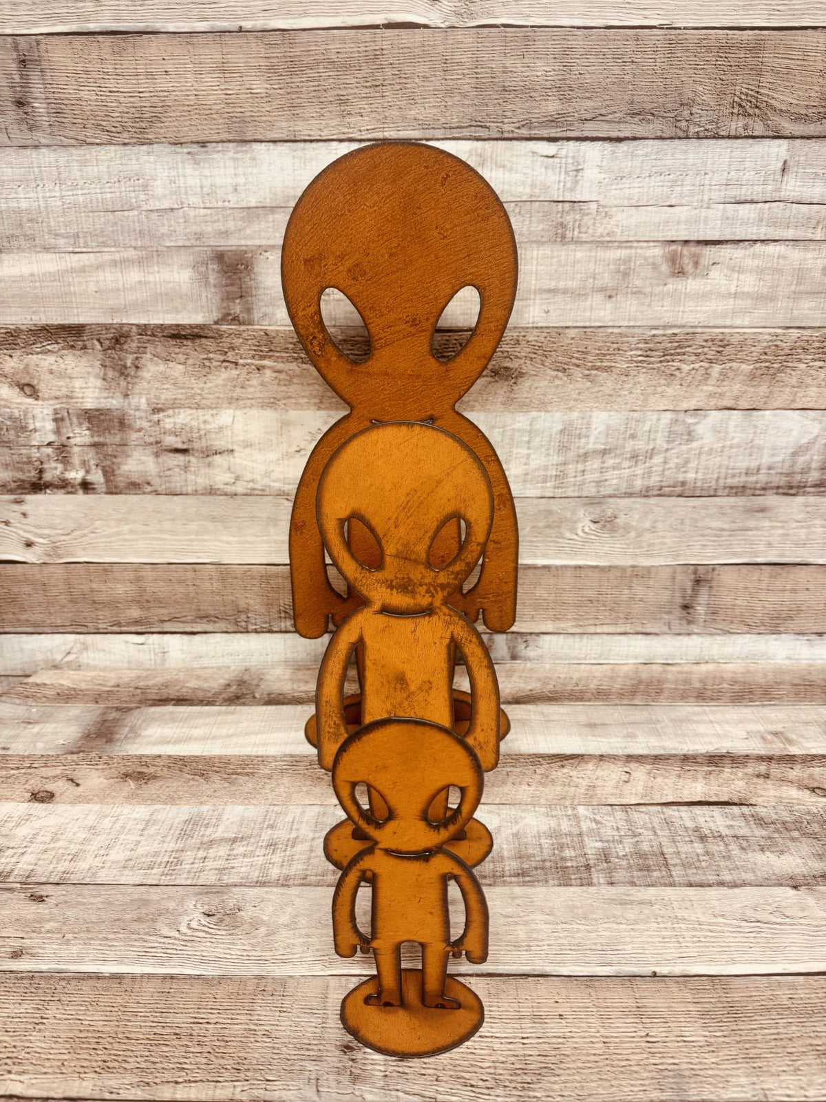 Alien Area 51 Standing Yard Art Rustic Metal Garden Decor – Uncorked ...