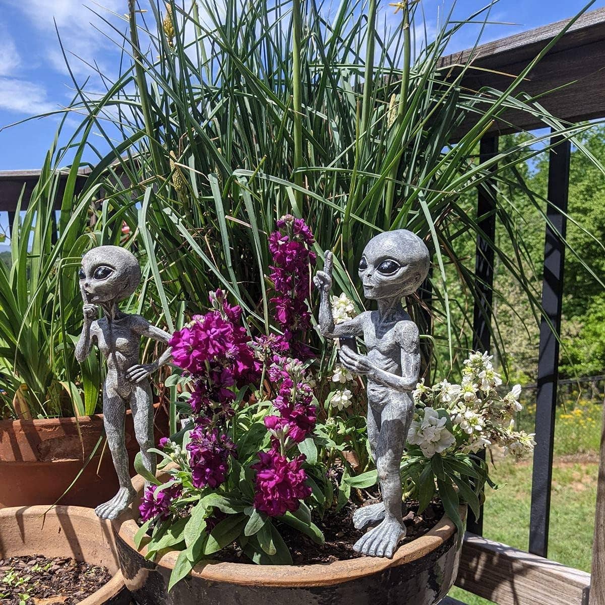 Standing Alien "Peace & Quiet" 10 IN Tall Garden Stakes
